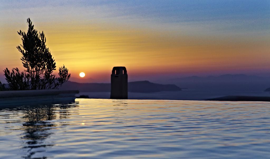 Voreina Gallery Suites Pyrgos Kallistis Room photo